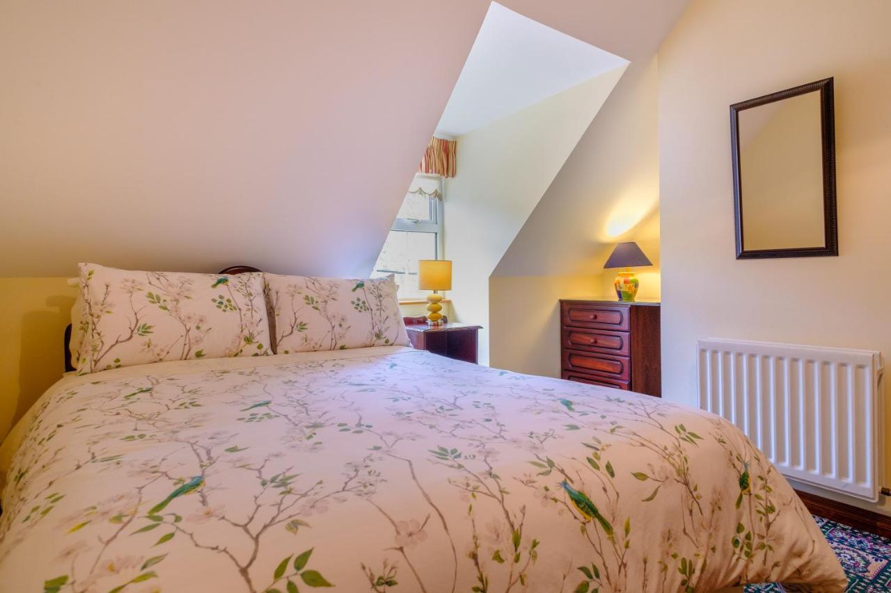 Couette-café Fallon's 4*